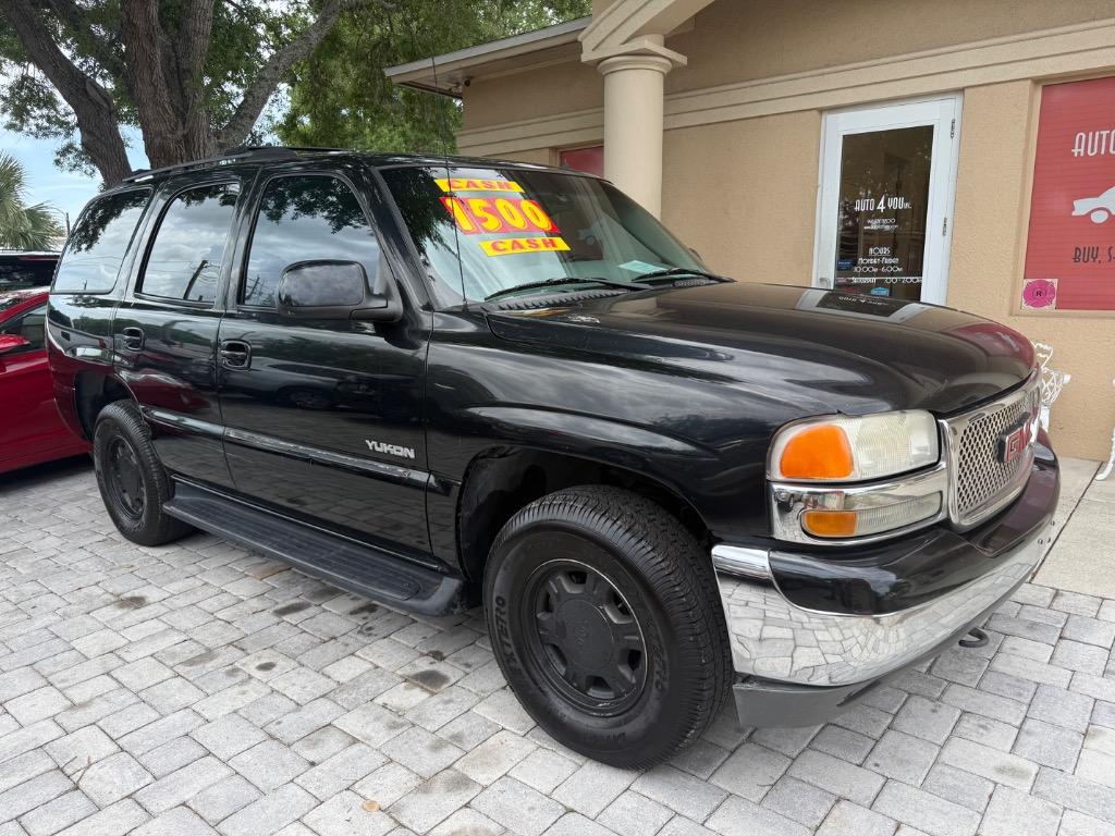 2002 GMC Yukon 2WD SLE's photo