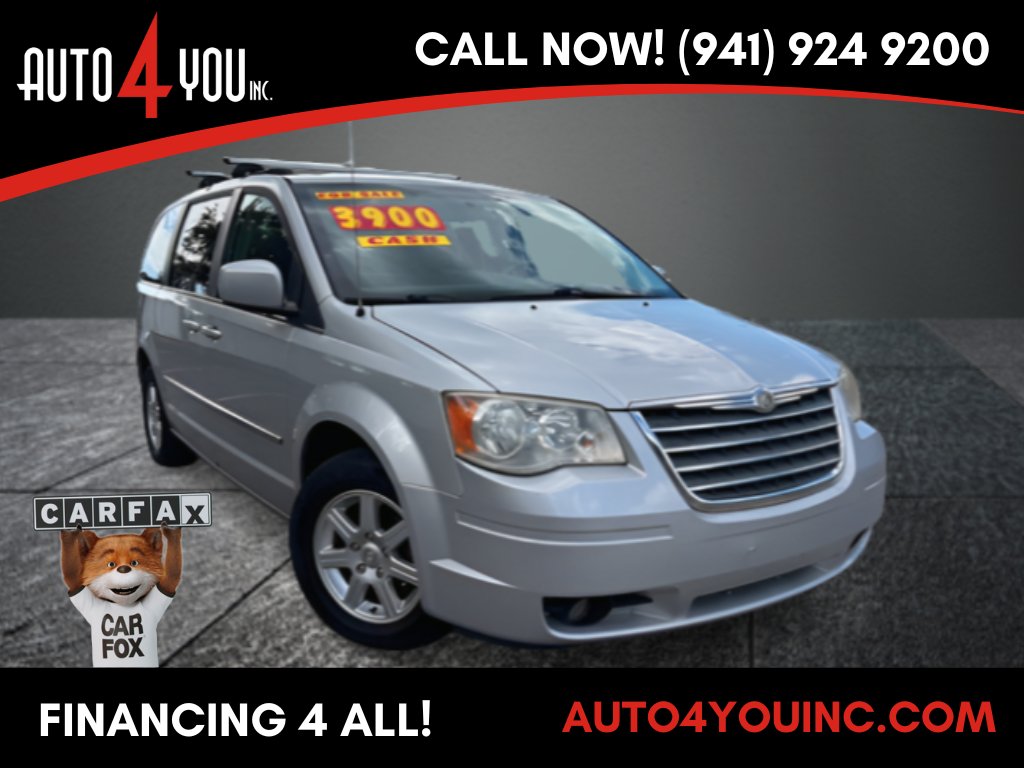 2010 Chrysler Town & Country Touring