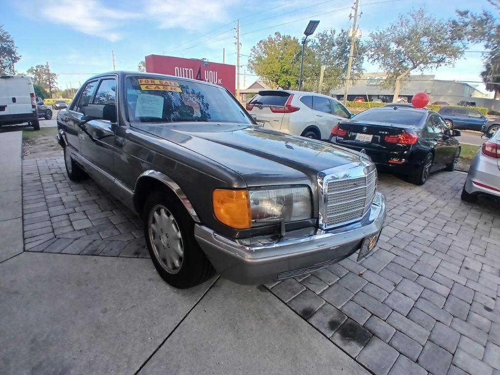 1989 Mercedes-Benz 300