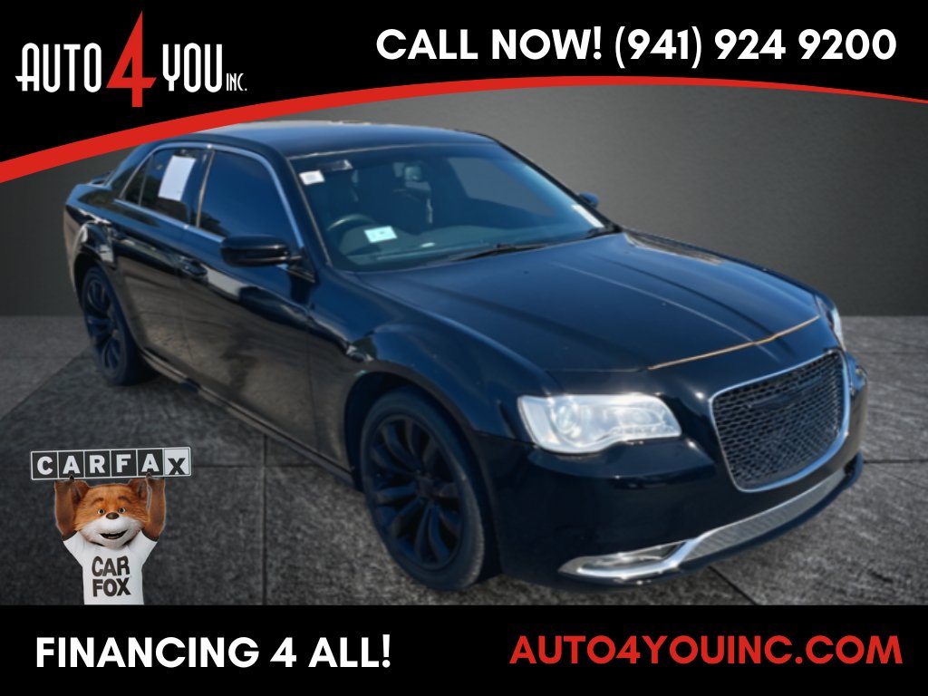 2019 Chrysler 300 Touring