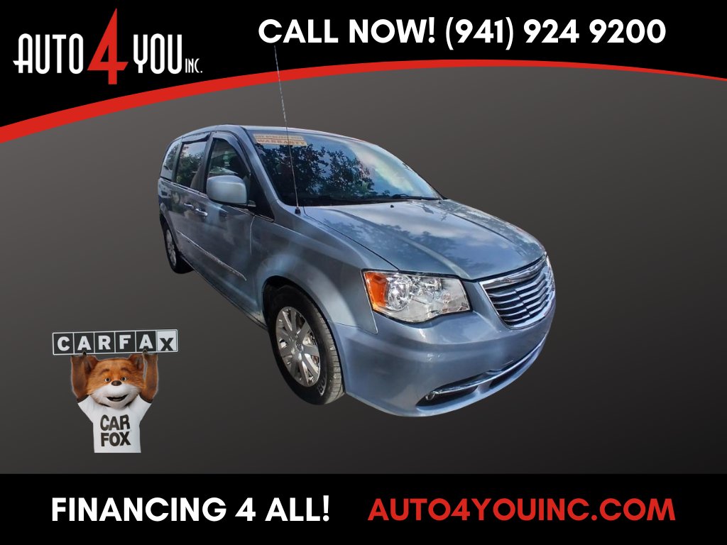 2013 Chrysler Town & Country Touring