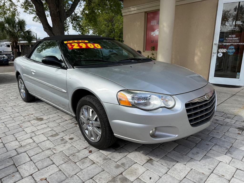 2005 Chrysler Sebring Limited's photo