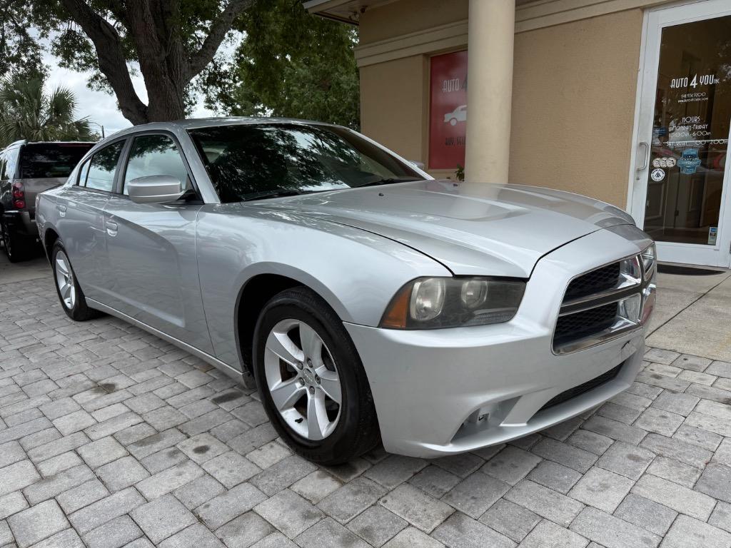 2012 Dodge Charger SE's photo