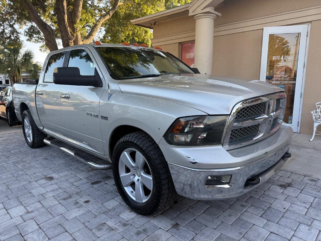 2010 RAM 1500 SLT Crew Cab's photo