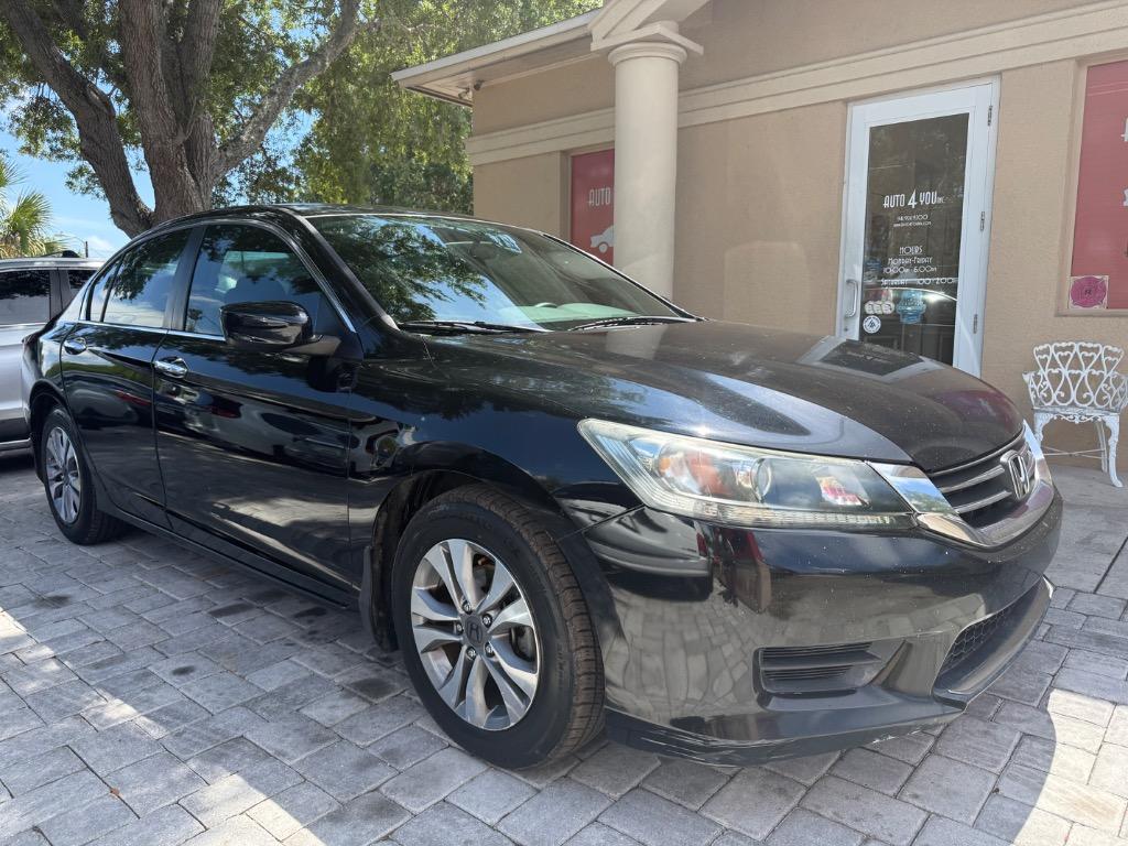 2013 Honda Accord LX Auto's photo